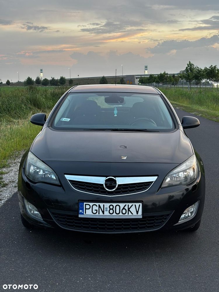 Opel Astra 1.4 Turbo Cosmo - 2