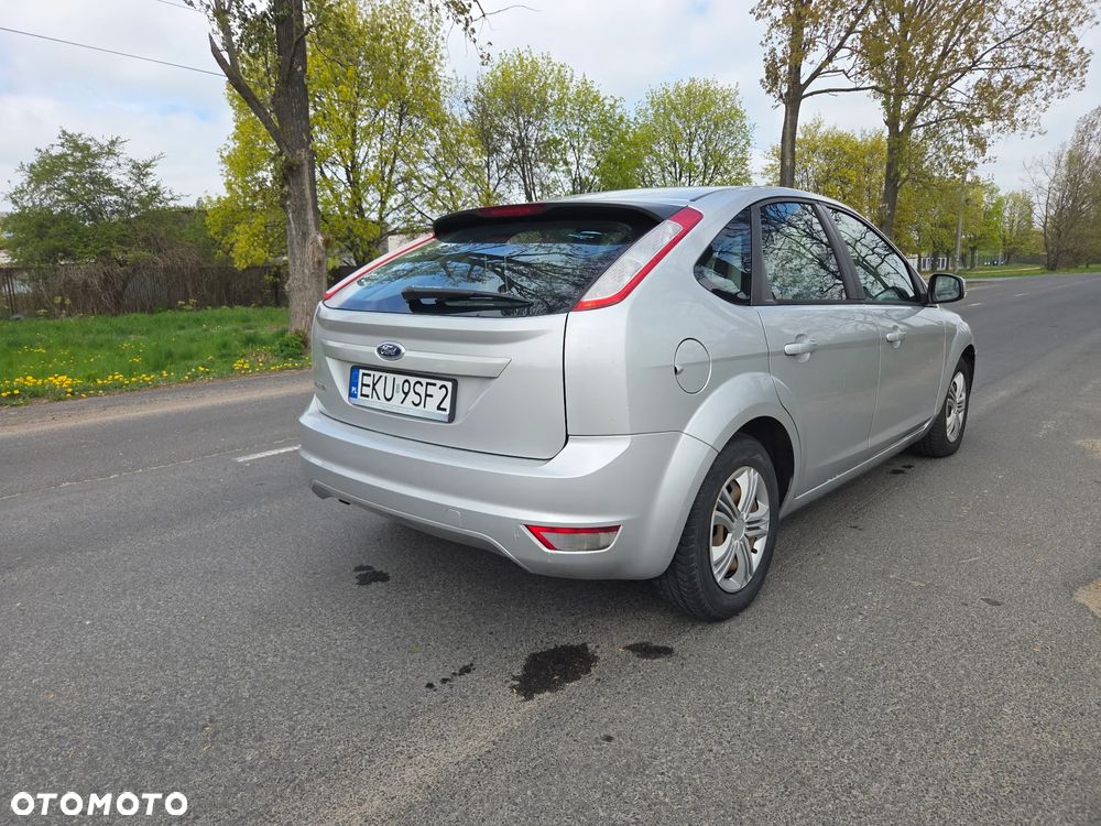 Ford Focus 1.6 Trend - 19