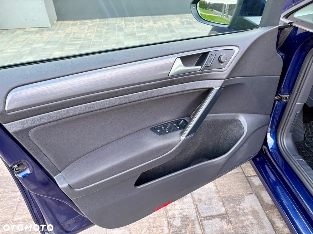 Volkswagen Golf 1.6 TDI BMT Comfortline - 11