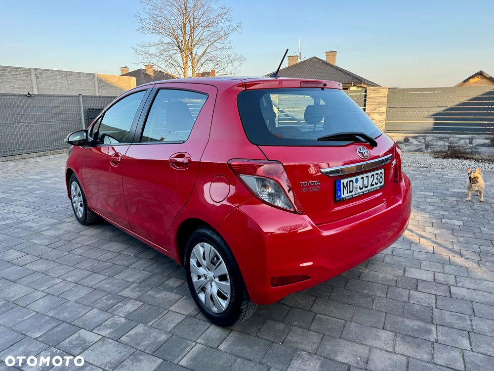 Toyota Yaris - 11