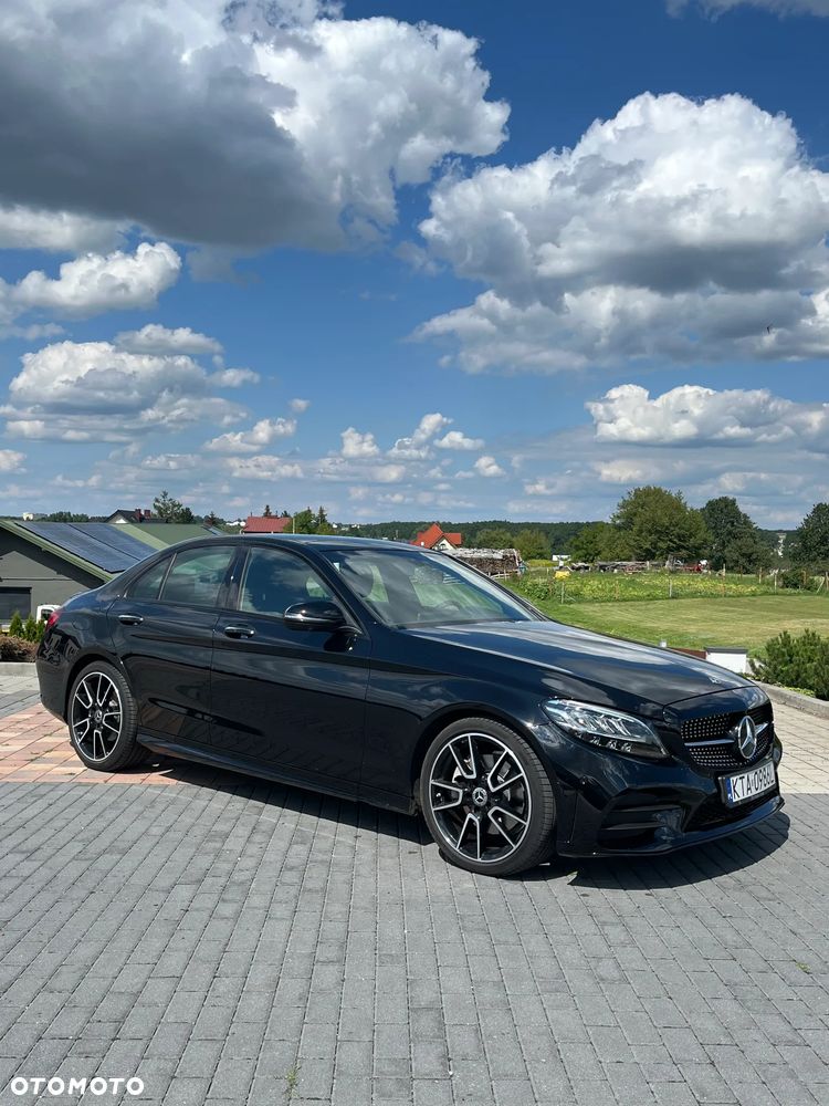 Mercedes-Benz Klasa C 300 9G-TRONIC - 1