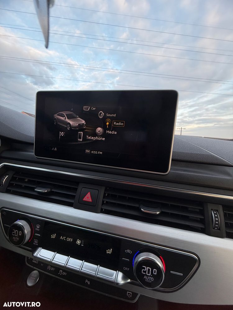 Audi A4 2.0 TDI S tronic Sport - 24