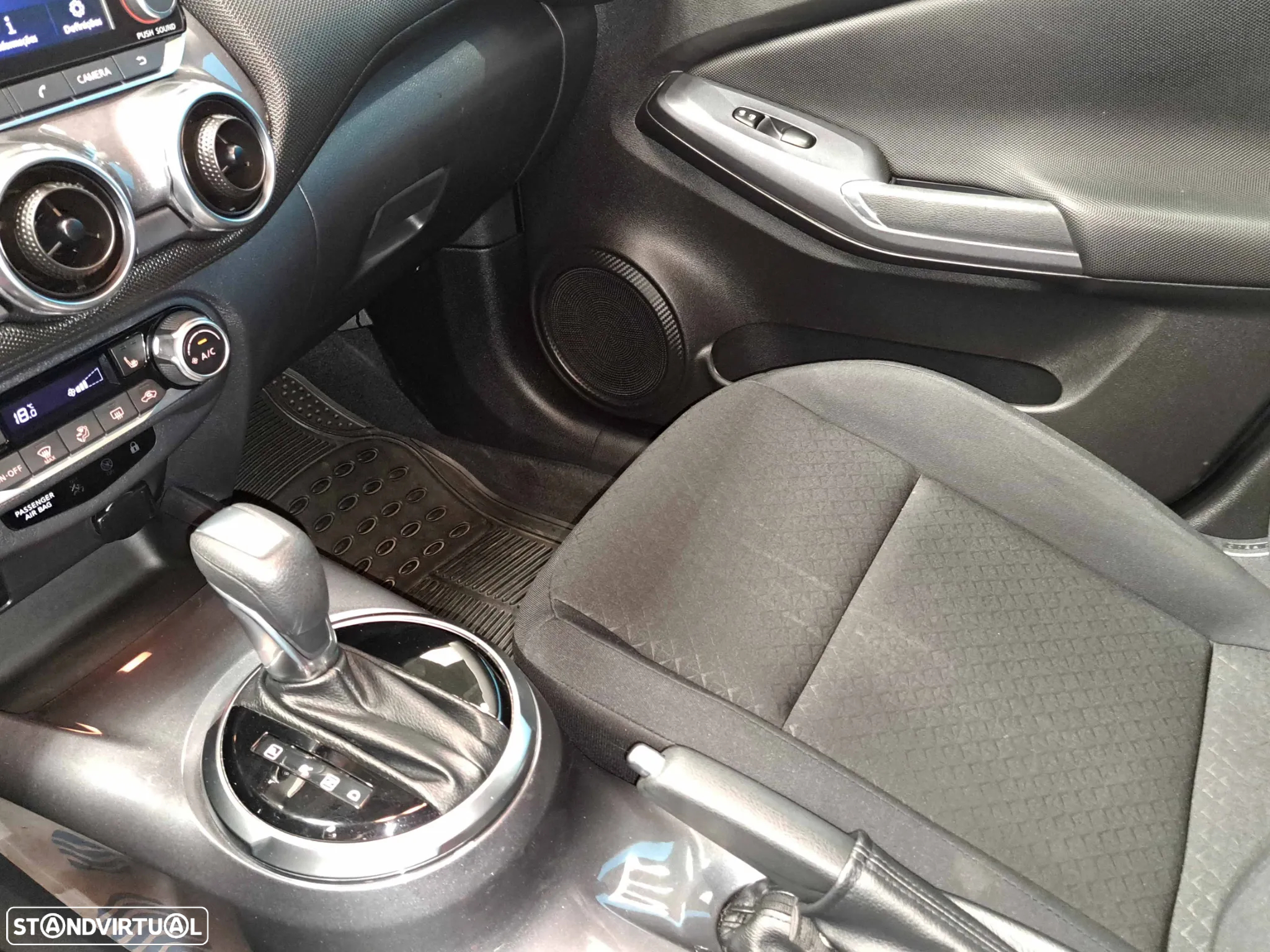 Nissan Juke 1.0 DIG-T Acenta DCT - 16