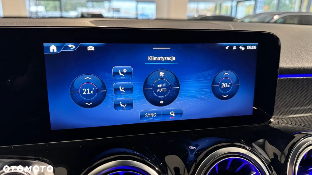 Mercedes-Benz GLB 200 AMG Line 7G-DCT - 21