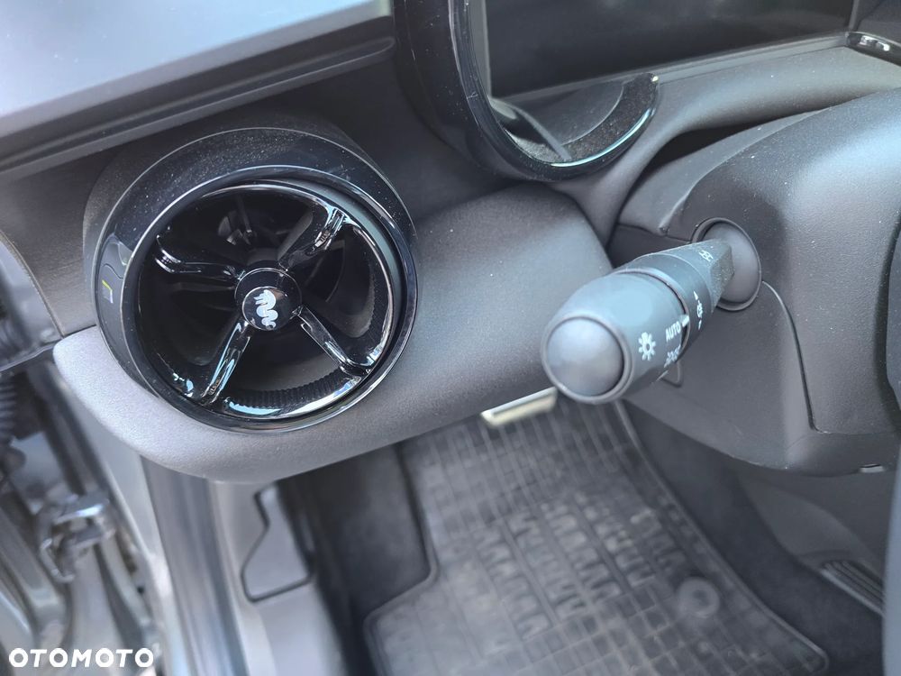 Alfa Romeo Junior 1.2 mHEV Ibrida eDCT - 19