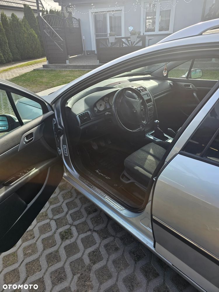 Peugeot 407 - 7