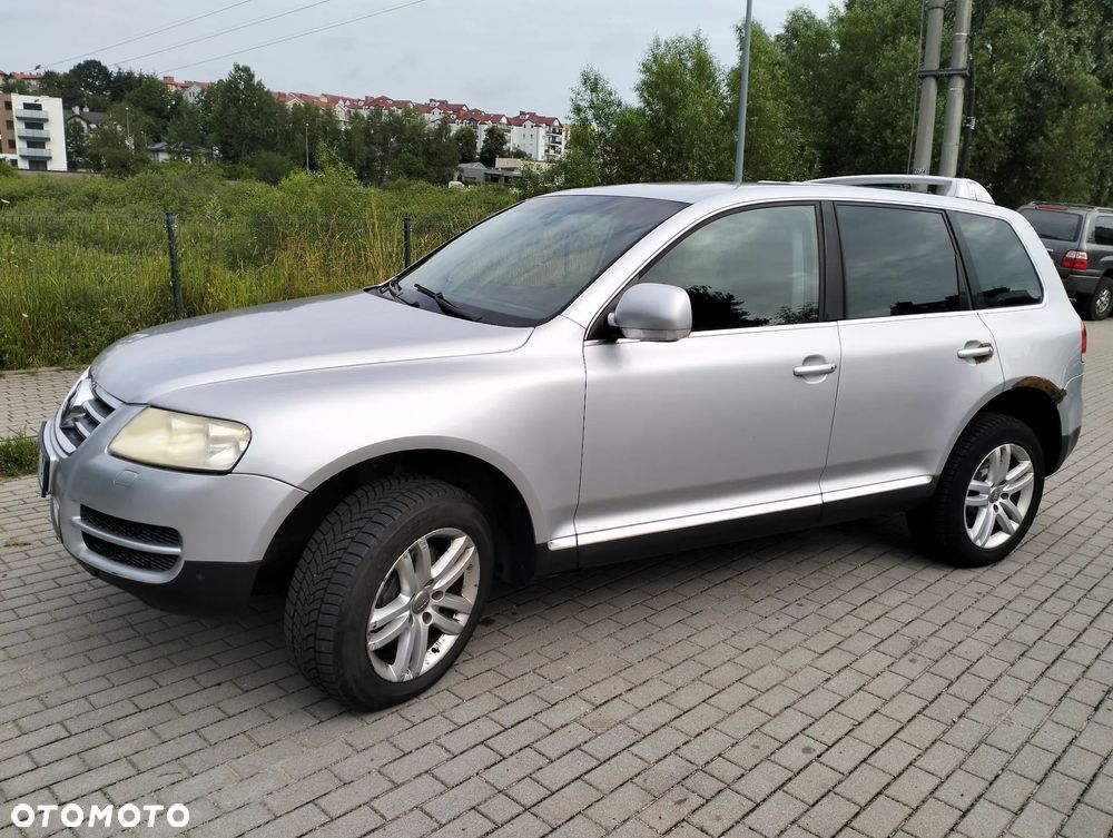 Volkswagen Touareg - 2