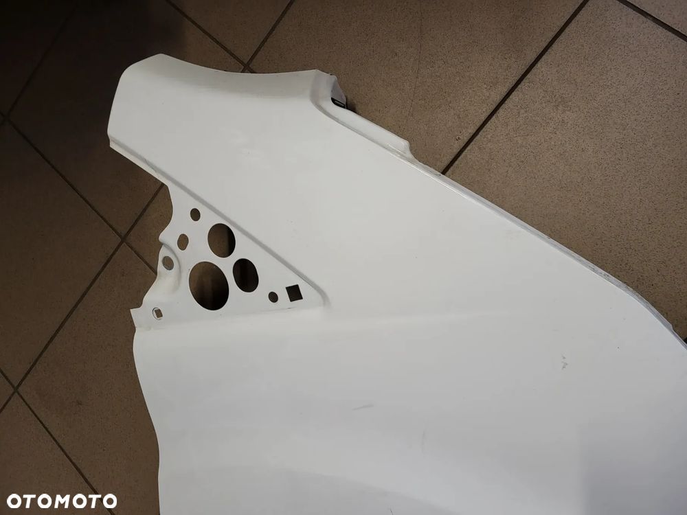 BŁOTNIK PRAWY FORD TRANSIT MK8 - 2