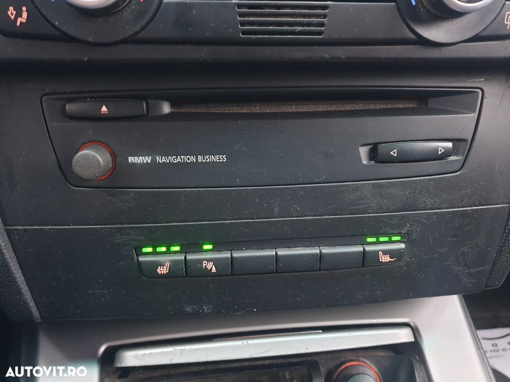 BMW Seria 3 320d DPF Efficient Dynamics Edition - 25