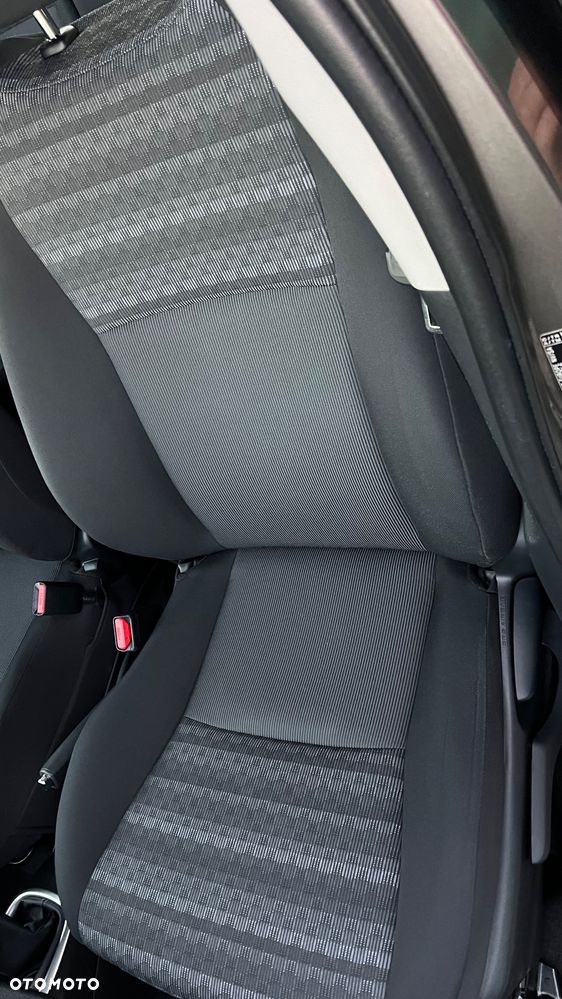 Toyota Yaris 1.0 Premium EU6 - 11