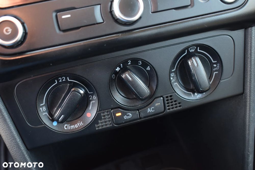 Volkswagen Polo - 18