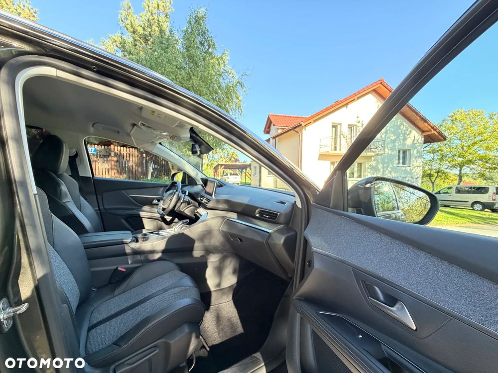 Peugeot 5008 BlueHDi 130 EAT8 Allure Pack - 25