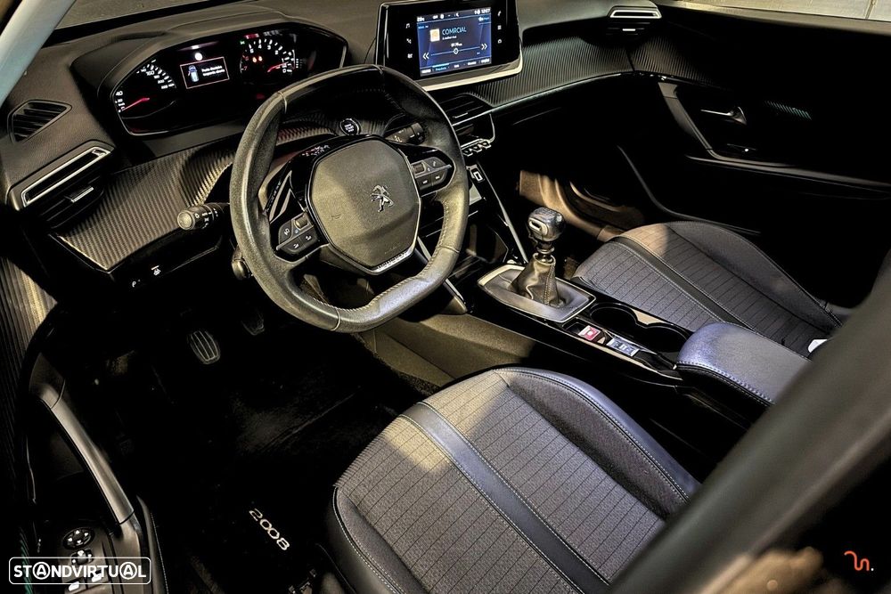 Peugeot 2008 1.2 PureTech Allure Pack - 2