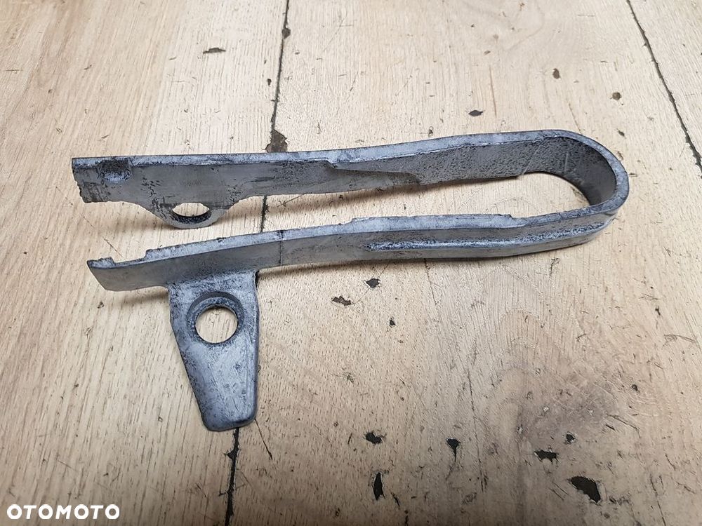 Ślizg łańcucha na wahacz Honda CRM 50R  52107-GC5-000 - 6