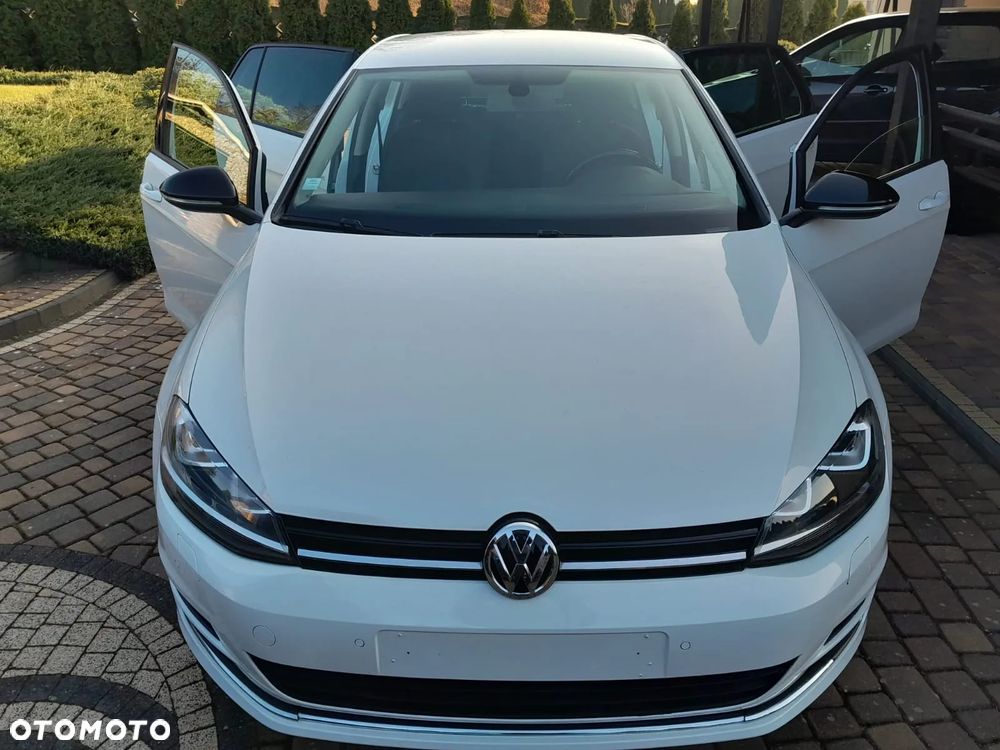 Volkswagen Golf - 3