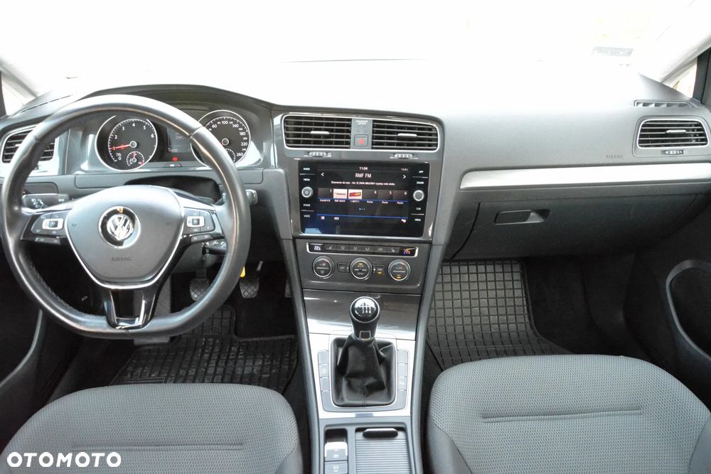 Volkswagen Golf 1.5 TSI BMT Evo Comfortline - 12