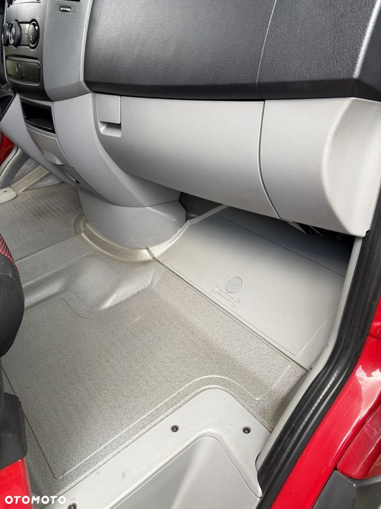 Volkswagen CRAFTER - 19