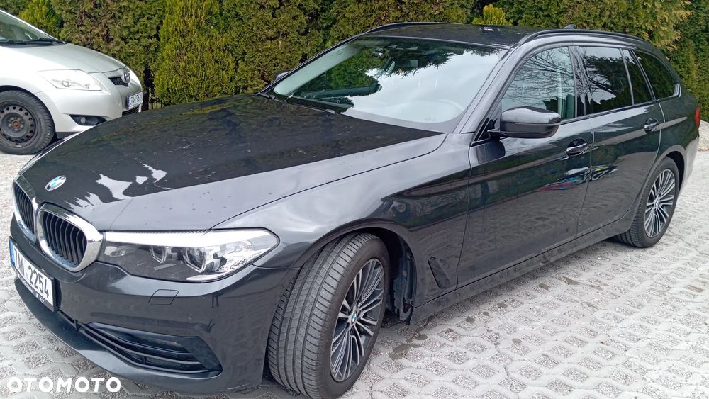 BMW Seria 5 540i xDrive - 10