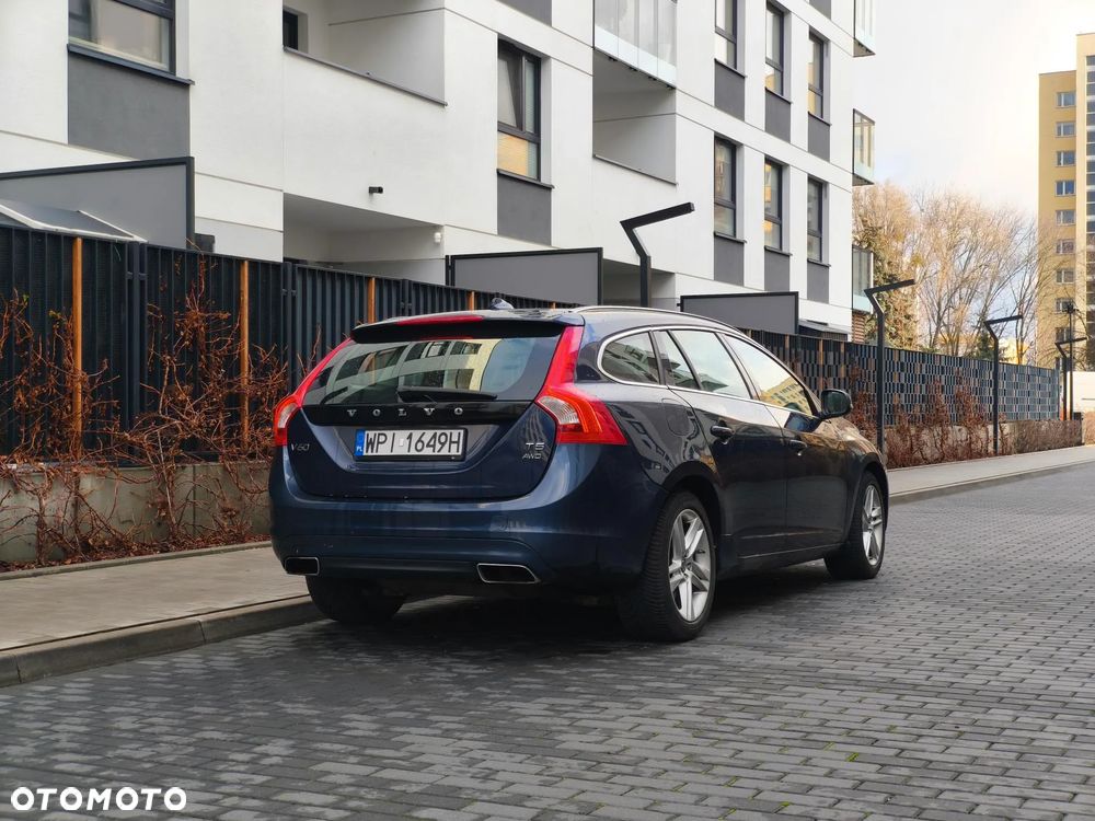 Volvo V60 T5 AWD Geartronic Inscription - 4
