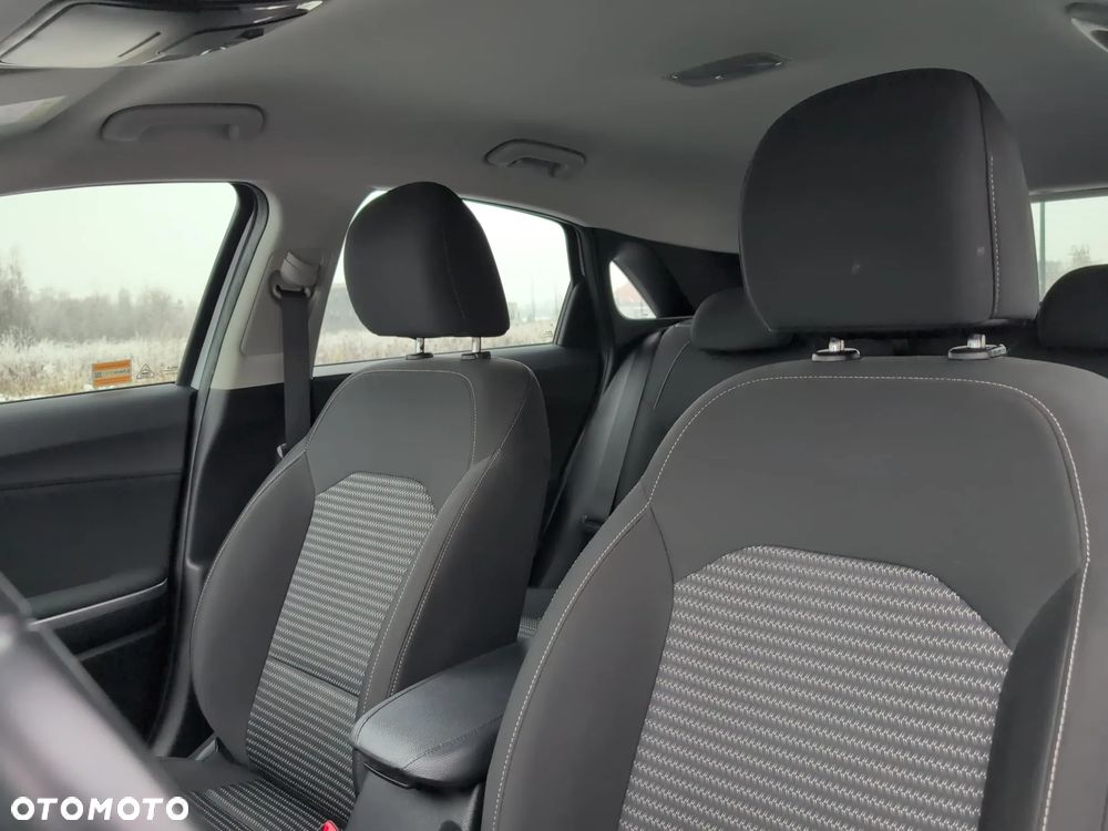 Kia Ceed 1.5 T-GDI M DCT - 11