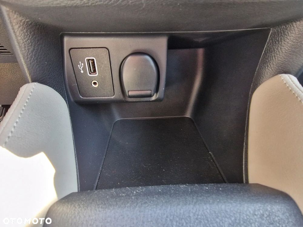 Nissan Micra 1.0 Acenta - 12