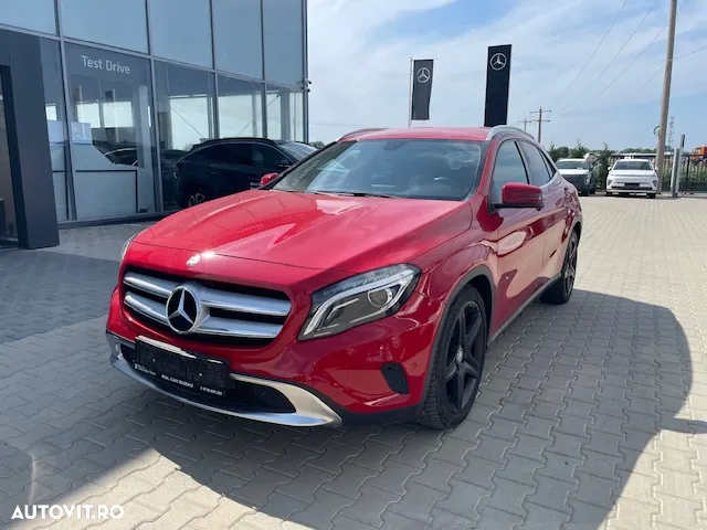 Mercedes-Benz GLA 220 CDI 4Matic 7G-DCT - 2