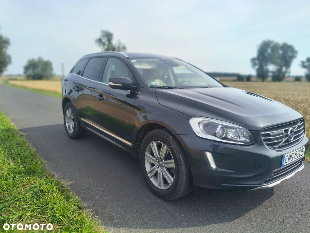 Volvo XC 60 D4 Drive-E R-Design Momentum - 2