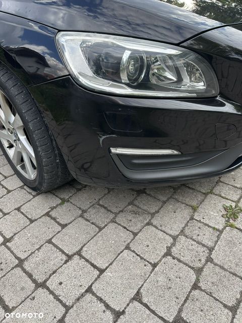 Volvo S60 T3 Momentum - 4