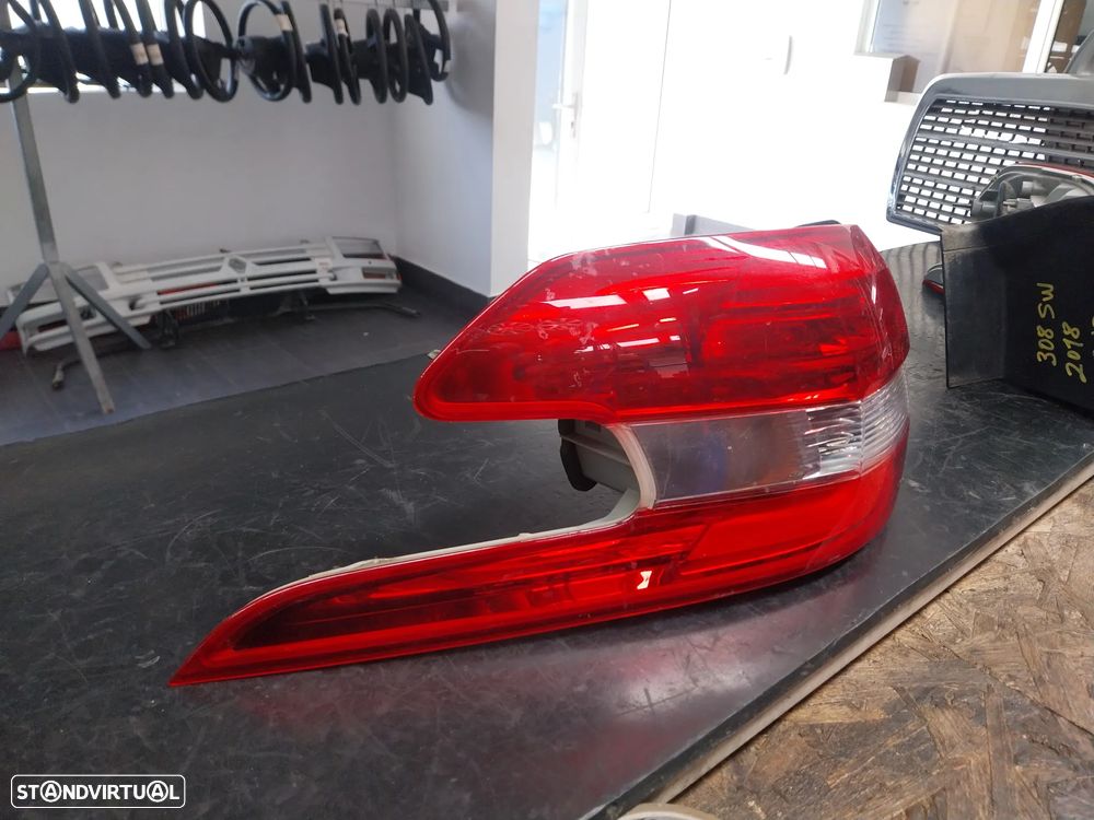 Farolim traseiro Peugeot 308 ano - 3