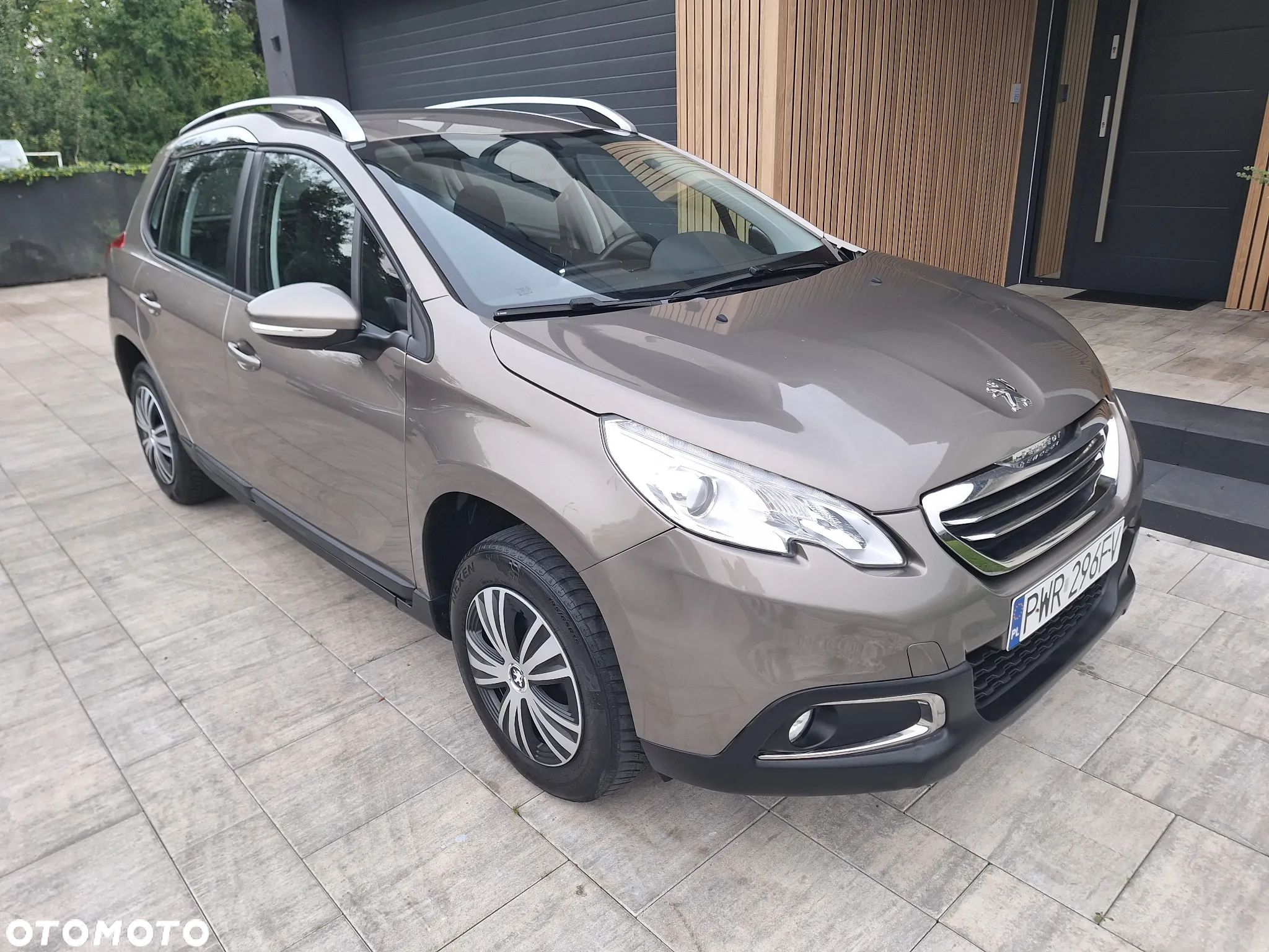 Peugeot 2008 - 1