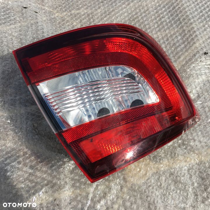LAMPA LEWA TYŁ TYLNA SKODA RAPID LIFT 5JH945207 - 2