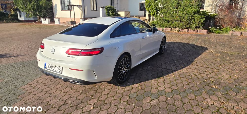 Mercedes-Benz Klasa E 400 Coupe 4-Matic 9G-TRONIC - 7