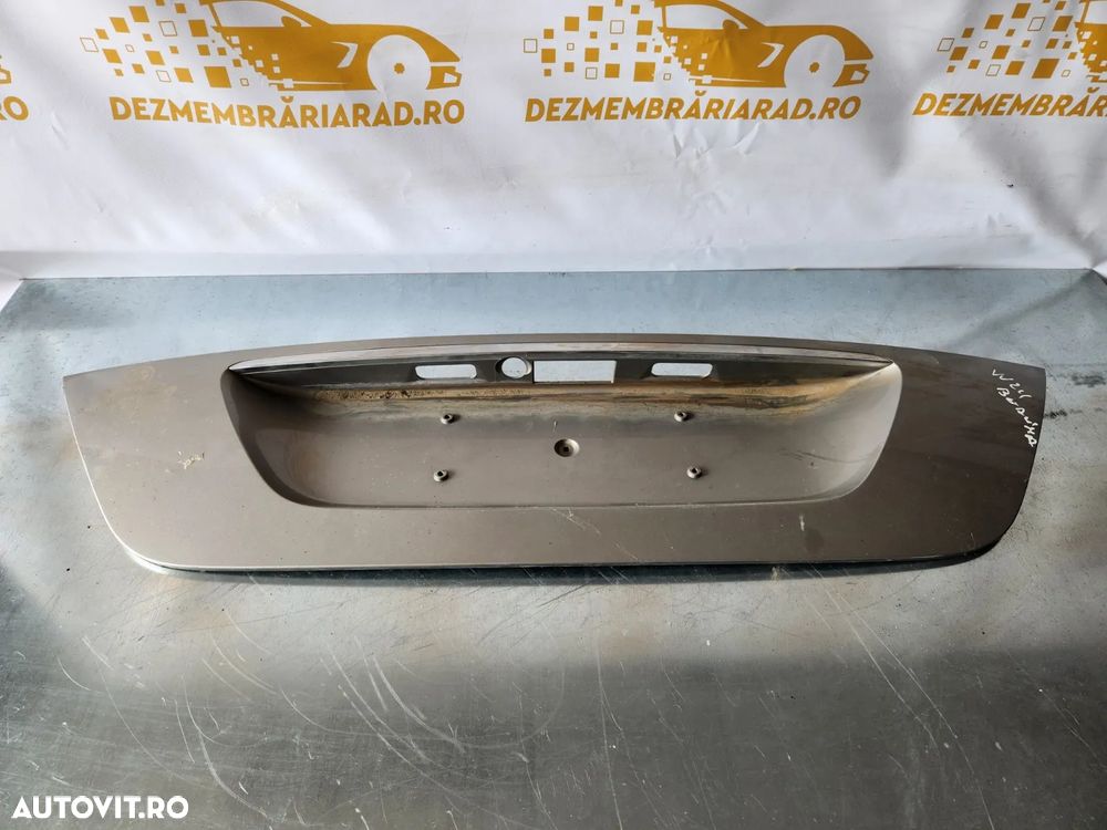 Ornament Bandou Capota Spate Portbagaj Mercedes E Class W211 Berlina/Limuzina - 1