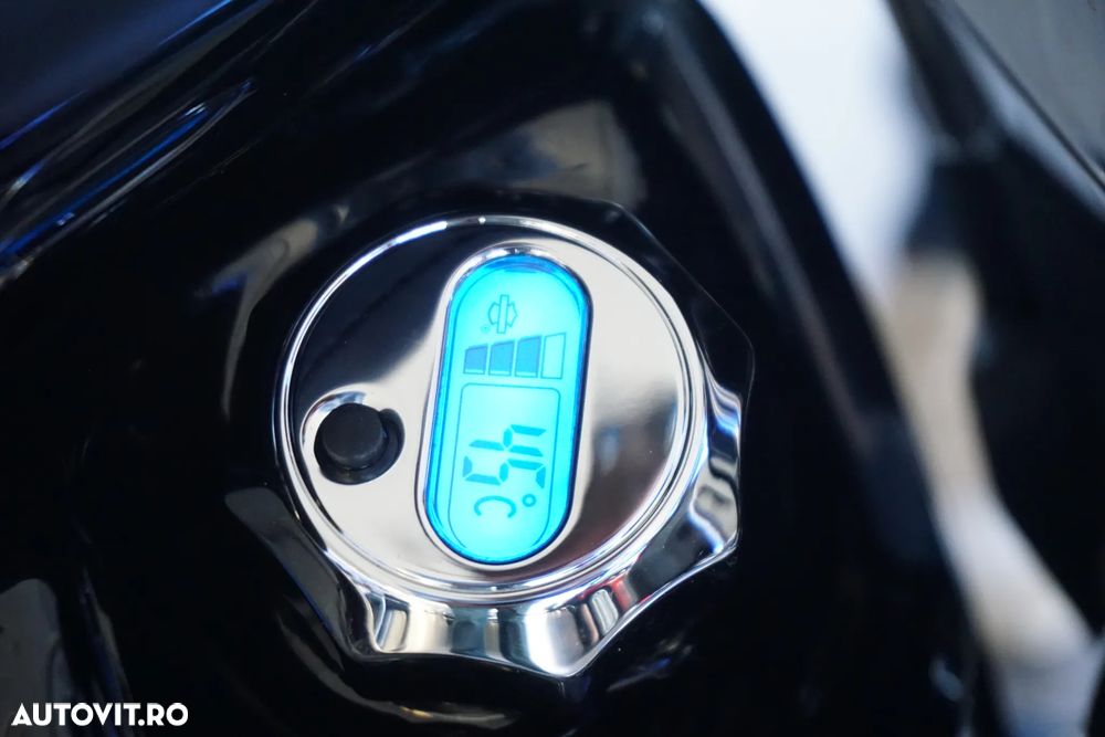 Harley-Davidson Softail Breakout FXSB - 9