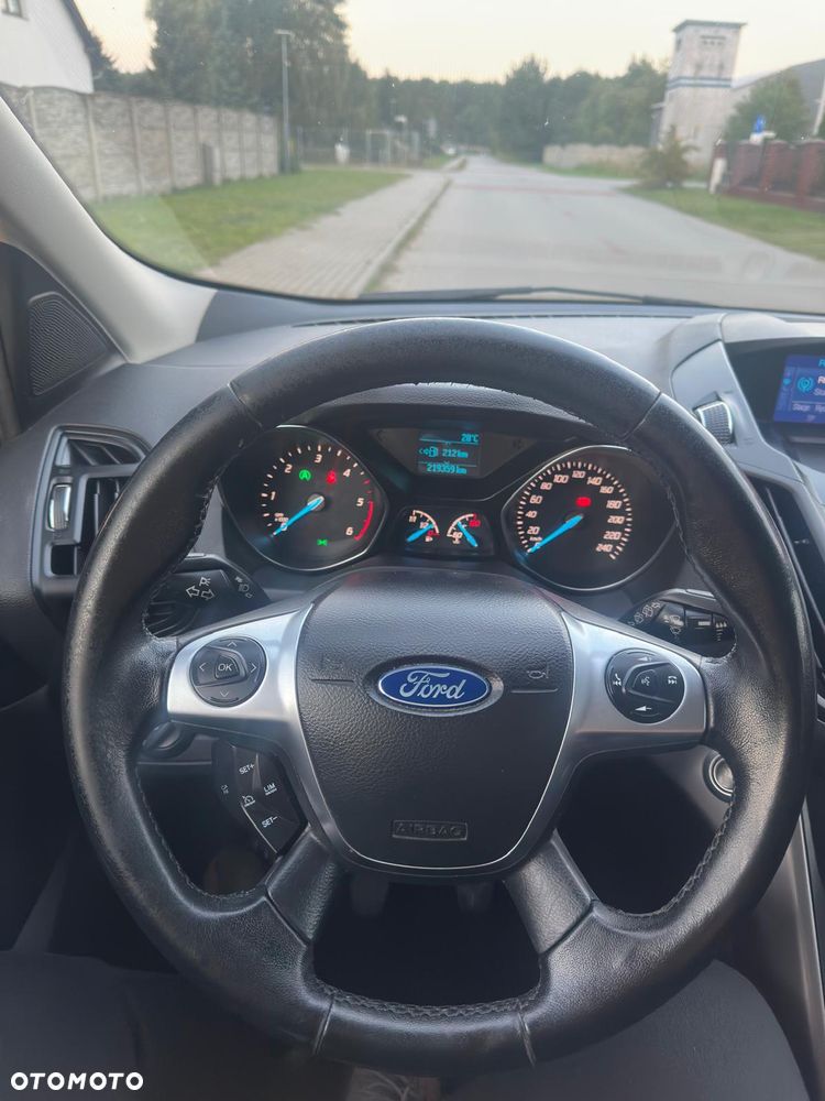 Ford Kuga 2.0 TDCi 4x2 Trend - 10