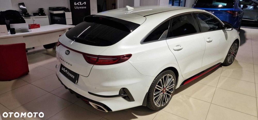 Kia ProCeed 1.6 T-GDI GT DCT - 4