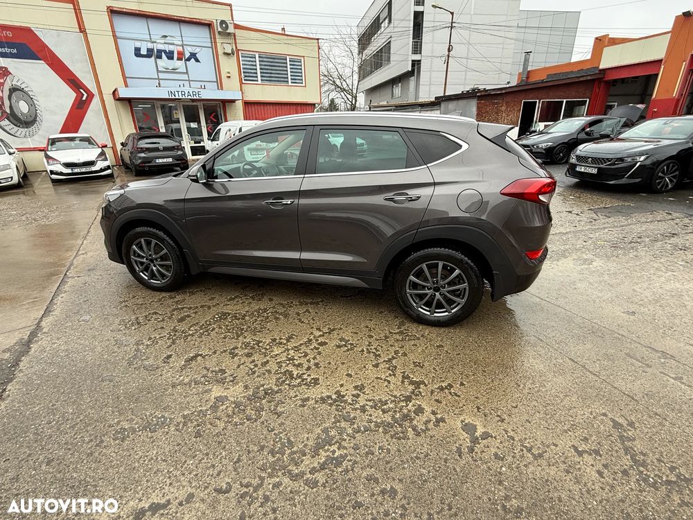 Hyundai Tucson 1.6 T-GDi 4WD 7DCT Luxury+ - 16