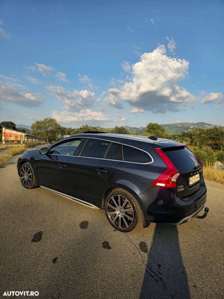 Volvo V60 D4 Start-Stop Summum - 3