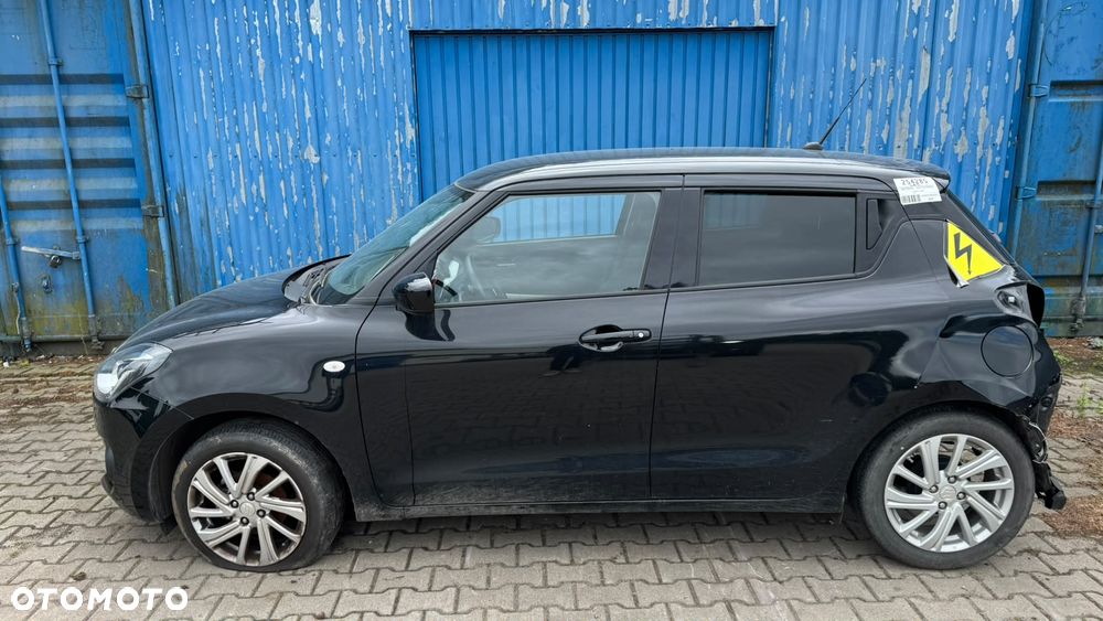 Suzuki Swift 1.2 Dualjet SHVS Premium CVT - 4