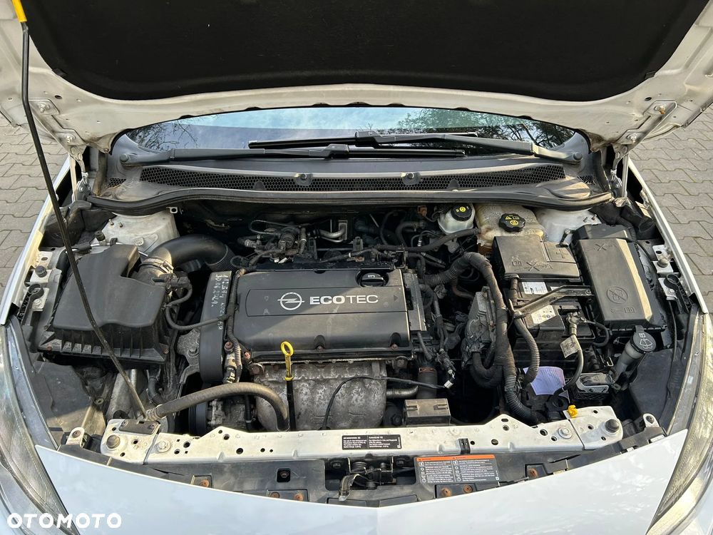 Opel Astra 1.6 Edition 111 Jahre - 23