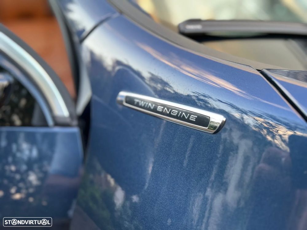 Volvo V60 D6 Twin Engine Geartronic Summum - 20