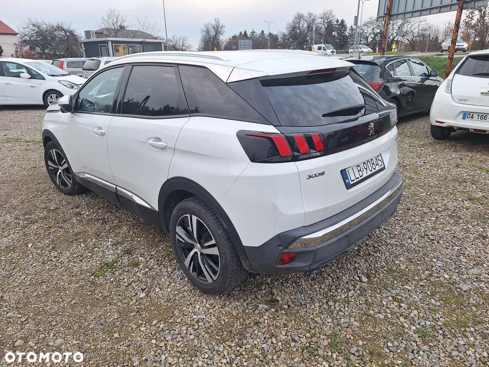 Peugeot 3008 1.2 PureTech Allure S&S - 12