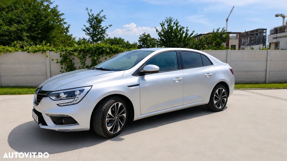 Renault Megane TCE GPF Life - 15