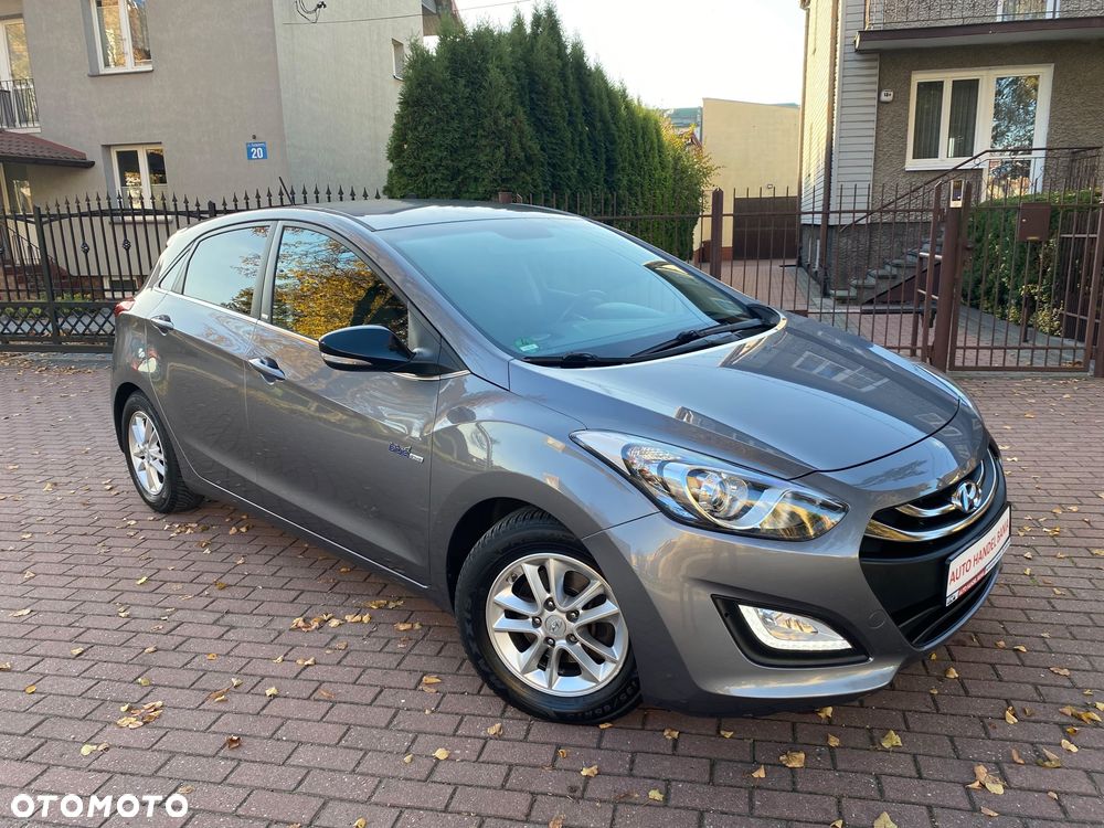 Hyundai i30 blue 1.6 GDI Trend - 12
