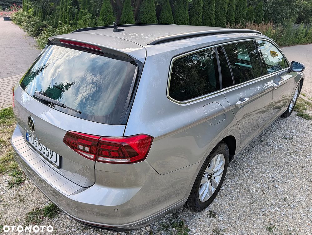 Volkswagen Passat 2.0 TDI SCR DSG - 17
