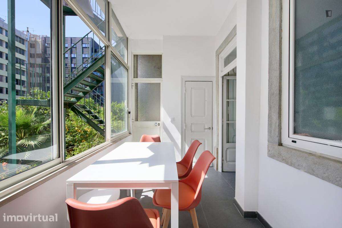 Quarto - localizado em Entrecampos Lisbon - Grande imagem: 4/22