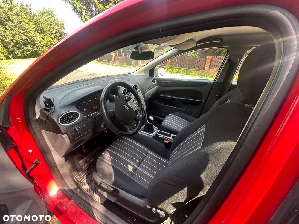 Ford Focus 1.8 TDCi Ambiente - 7