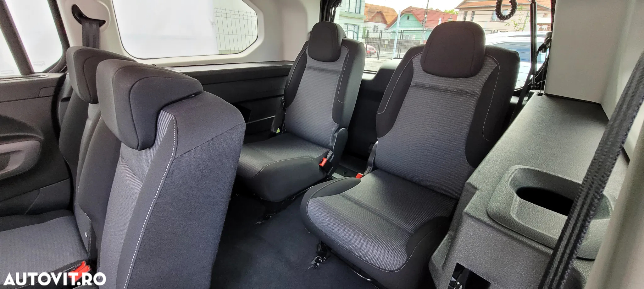 Toyota Proace City Verso Electric 100KW/136 CP 50KWH L2H1 6+1 Family+ - 33