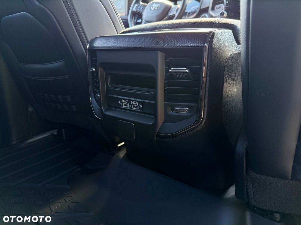 RAM 1500 - 29