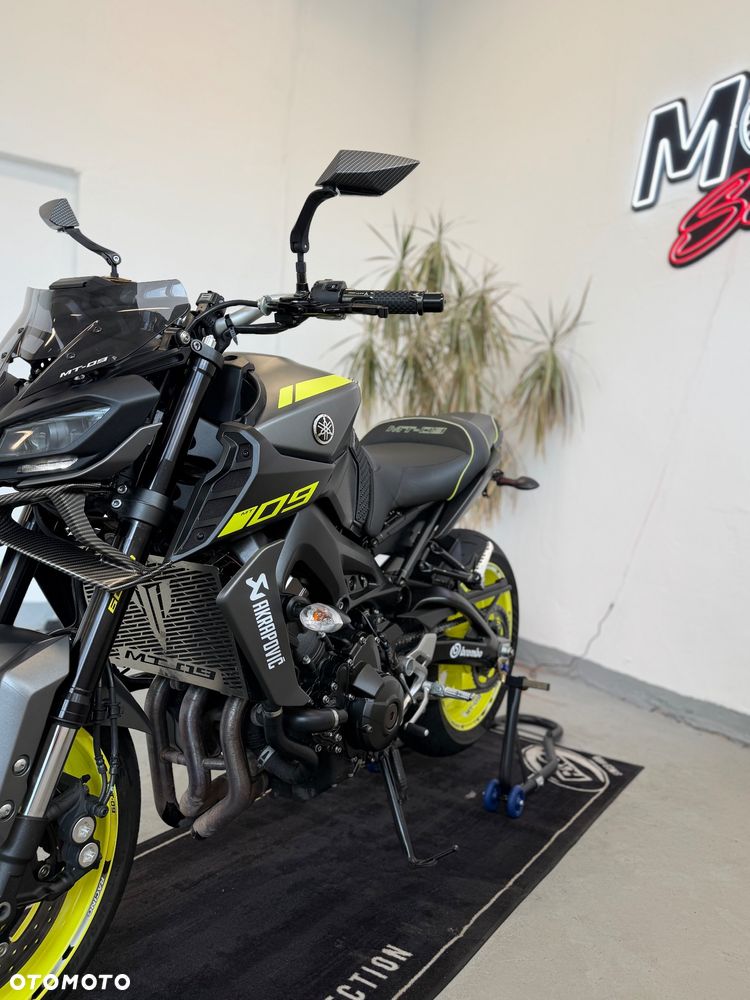 Yamaha MT - 7